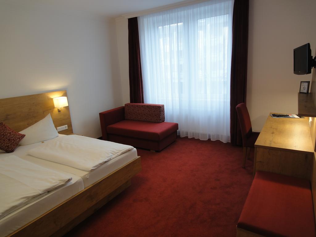 Hotel Krone 리라신겐보블린겐 외부 사진